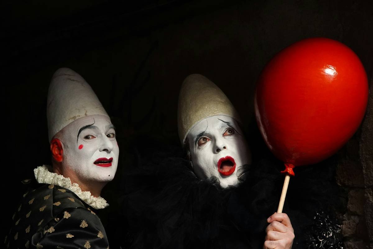 Side-by-side comparison showing regular foundation melting under stage lights vs. alcohol-activated theatrical makeup staying intact after 3 hours of performance