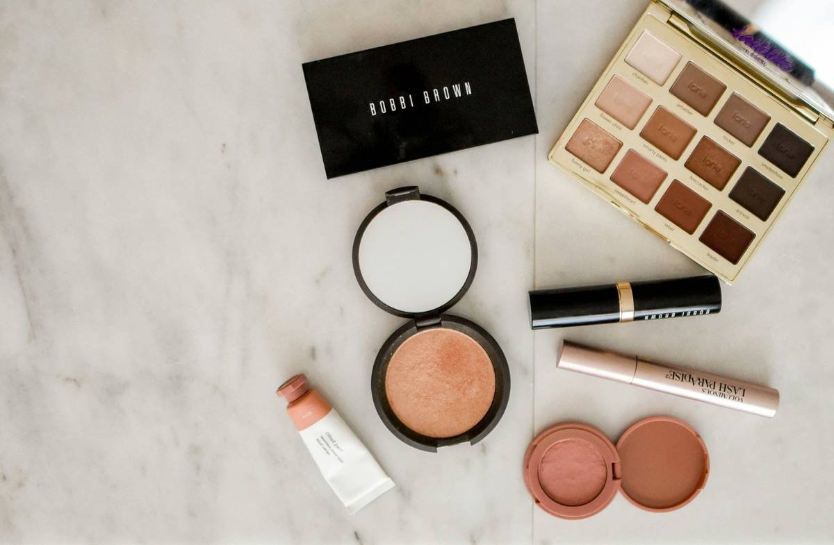 How to Achieve Flawless long-lasting stage makeup for Demanding Performances