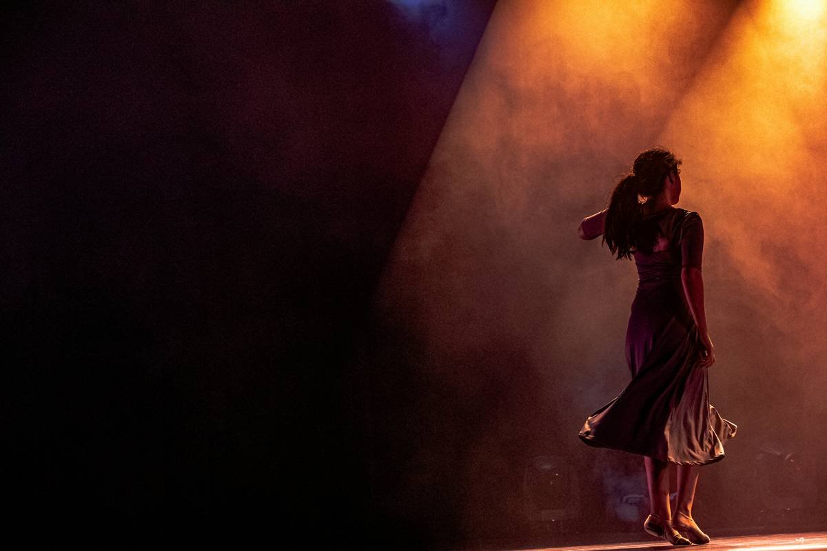 musical performance makeup: the hidden art behind stage transformation